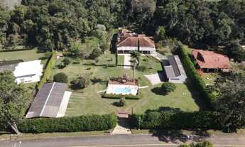 Imagem: 4 dormitórios, 4 suíte, 1 banheiros, 8