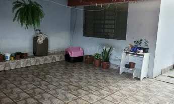 Imagem: 2 dormitórios, 1 banheiros, 2 vagas na