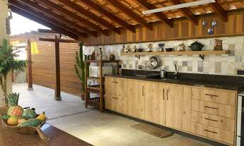 Imagem 7: 2 dormitórios, 2 suíte, 1 banheiros, 250M² de Área Construída