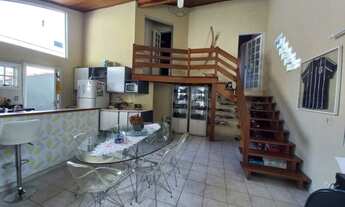 Imagem 2: 2 dormitórios, 2 banheiro, 3 vagas na garagem, 121M² de Área Construída