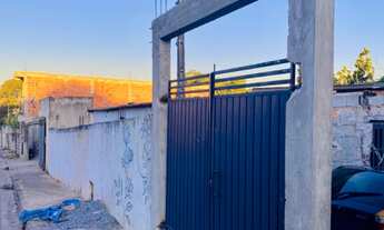 Imagem: 3 dormitórios, 1 banheiros, 2 vagas na