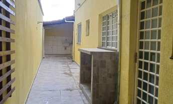 Imagem 2: 3 dormitórios, 1 suítes, 2 banheiro, 2 vagas na garagem, 154M² de Área Construída