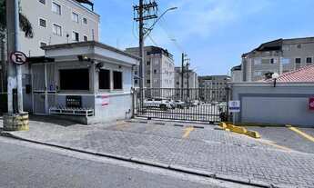 Imagem: 2 dormitórios, 1 banheiros, 1 vaga na garagem