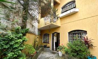 Imagem: 3 dormitórios, 1 suítes, 4 banheiro, 3