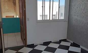 Imagem: 2 dormitórios, 1 banheiros, 1 vaga na garagem