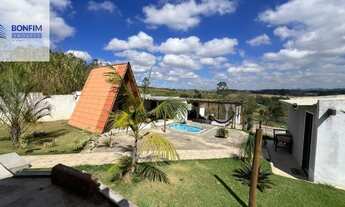 Imagem: 1 dormitório, 1 banheiros, 3 vagas na garagem