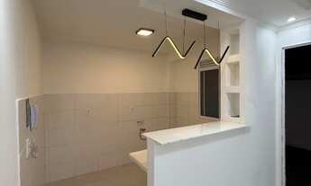 Imagem 3: 2 dormitórios, 1 banheiros, 1 vaga na garagem, 48M² de Área Construída