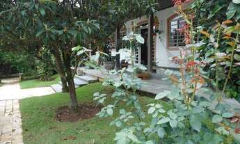 Imagem 2: 4 dormitórios na Rua Vitalino Zeole