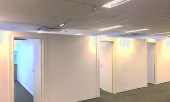 Imagem 6: Sala para locação no Centro de Campinas, 416m², ar condicionado central, 4 banheiros, copa