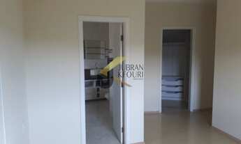 Imagem 4: Casa à venda em Valinhos, 3 dormitórios (suíte com closet) e 4 garagens. Living para 3 amb