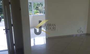 Imagem 5: Casa à venda em Valinhos, 3 dormitórios (suíte com closet) e 4 garagens. Living para 3 amb