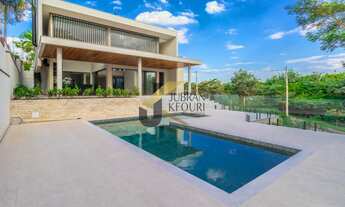 Imagem: Casa em condomínio à venda na região