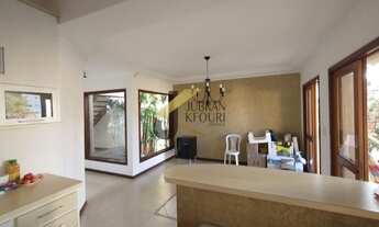 Imagem 3: Casa à venda no Alphaville Campinas, com 4 dormitórios (3 suítes no piso superior e 1 no t