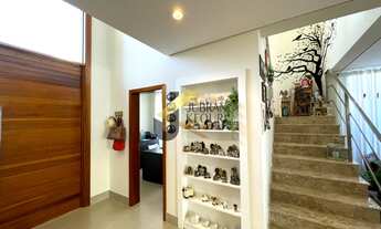 Imagem 6: Casa encantadora à venda no Swiss Park, 3 suítes com closet e varanda, garagem para 6 carr