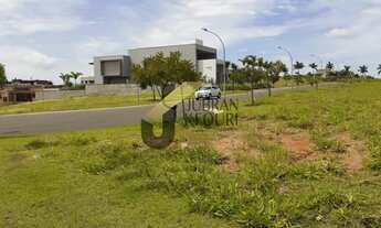 Imagem 2: Terreno à venda em Condomínio no Entreverdes em Sousas, com 1.630 m2, pequeno aclive. Loc