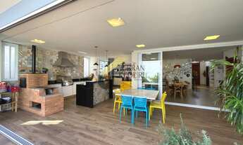 Imagem 3: Casa encantadora à venda no Swiss Park, 3 suítes com closet e varanda, garagem para 6 carr