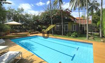 Imagem 2: Casa à venda a região do Shopping Galleria, 6 dormitórios (4 suítes, master com varanda e