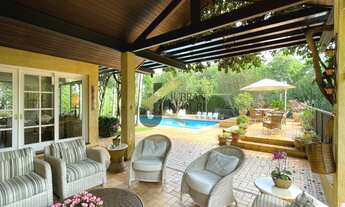 Imagem 1: Casa à venda a região do Shopping Galleria, 6 dormitórios (4 suítes, master com varanda e