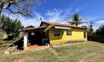 Imagem 4: Casa à venda em Jaguariúna, com 3 dormitórios, uma edícula, 2 garagens cobertas e 20 desco