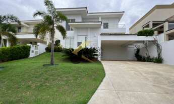 Imagem 5: Casa em condomínio à venda na região do Alphaville, com 4 suítes e lazer comum