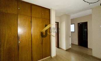 Imagem 6: Apartamento à venda , Vila Itapura, em Campinas. Com 3 espaçosos dormitórios, incluindo um