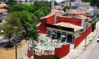 Imagem: Prédio comercial de esquina para venda