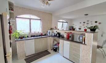 Imagem 2: Sobrado à venda na Vila Hortência, em Sorocaba/SP