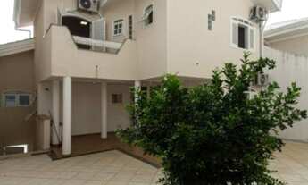 Imagem: Sobrado à venda no Condomínio Granja Olga