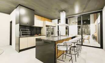 Imagem: Casa térrea à venda no Condomínio Alphaville