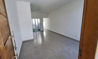 Imagem: Casa geminada à venda na Vila São Caetano