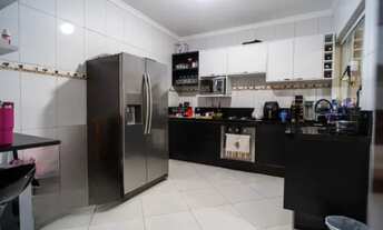 Imagem 2: Sobrado à venda no Jardim Residencial Villa Amato, em Sorocaba-SP