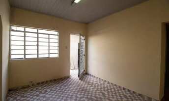 Imagem 2: Casa à venda na Vila Hortência, com 2 Quartos, em Sorocaba-SP