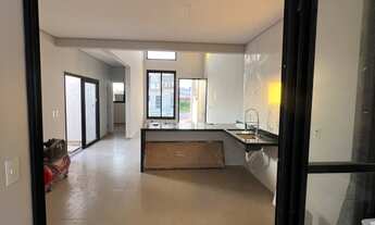 Imagem 3: Casa à venda em Horto florestal Villagio com 3 dormitórios em Sorocaba-SP