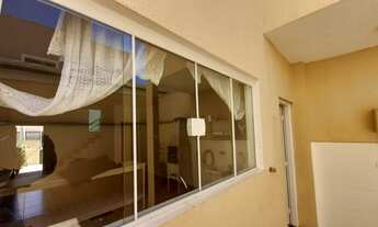 Imagem 2: Sobrado á venda no Jardim Karolyne com duas suites em Votorantim/SP