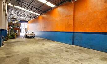 Imagem 4: Galpão 1770 mts no Brás, com 03 salas, mezanino, 04 banheiros, vagas para caminhão e auto