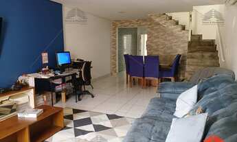 Imagem 4: Casa de vila à venda 240m² reformada, 4 quartos, sala ampla, ar condicionado, 2 banheiros