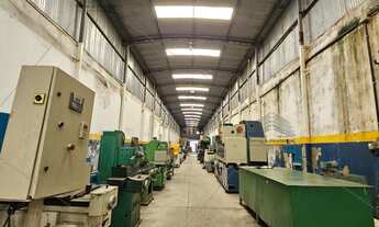 Imagem 7: Galpão 1770 mts no Brás, com 03 salas, mezanino, 04 banheiros, vagas para caminhão e auto