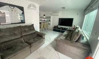 Imagem 2: Lindo Sobrado mobiliado com 3 dormitórios (1 suíte), 2 vagas, excelente localização na Moo