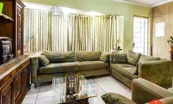 Imagem 1: Sobrado a venda de 250 m² na Mooca, 3 dormitórios, 1 suíte, 4 banheiros, lavanderia, área