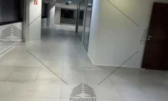 Imagem 3: Excelente conjunto comercial na Avenida Paulista, 4 salas, copa, 4 banheiros, ao lado do M