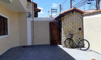 Imagem 2: Sobrado a venda em Guarulhos 164m² com 3 suítes, 4 banheiros, 6 vagas de garagem, ar-condi