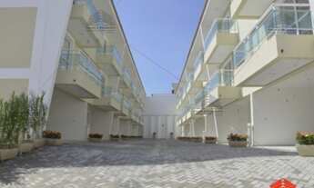 Imagem: Sobrado à venda em condomínio fechado