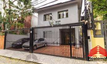 Imagem 2: Sobrado a venda de 230 m² na Vila Mariana, 4 dormitórios, 1 suíte, 4 banheiros, lavanderia