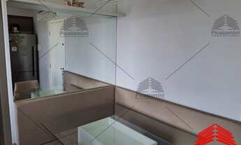 Imagem 4: Apartamento À Venda na Vila Alpina com 2 quartos, suíte, sacada, cozinha planejada, 1 vaga