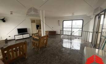 Imagem 7: Cobertura com 3 quartos, sendo 1 suíte, possui 2 salas amplas e arejadas, 4 banheiros, 2