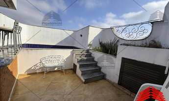 Imagem 4: Cobertura com 3 quartos, sendo 1 suíte, possui 2 salas amplas e arejadas, 4 banheiros, 2