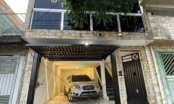 Imagem: Sobrado recém reformado em Guarulhos à