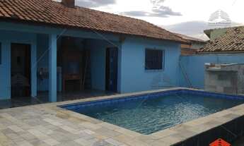 Imagem: Casa com piscina e 300 m² de terreno