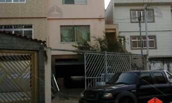 Imagem: Excelente sobrado em rua residencial