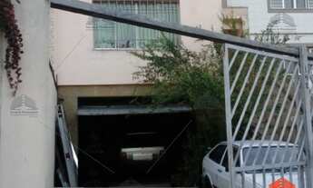 Imagem 4: Excelente sobrado em rua residencial